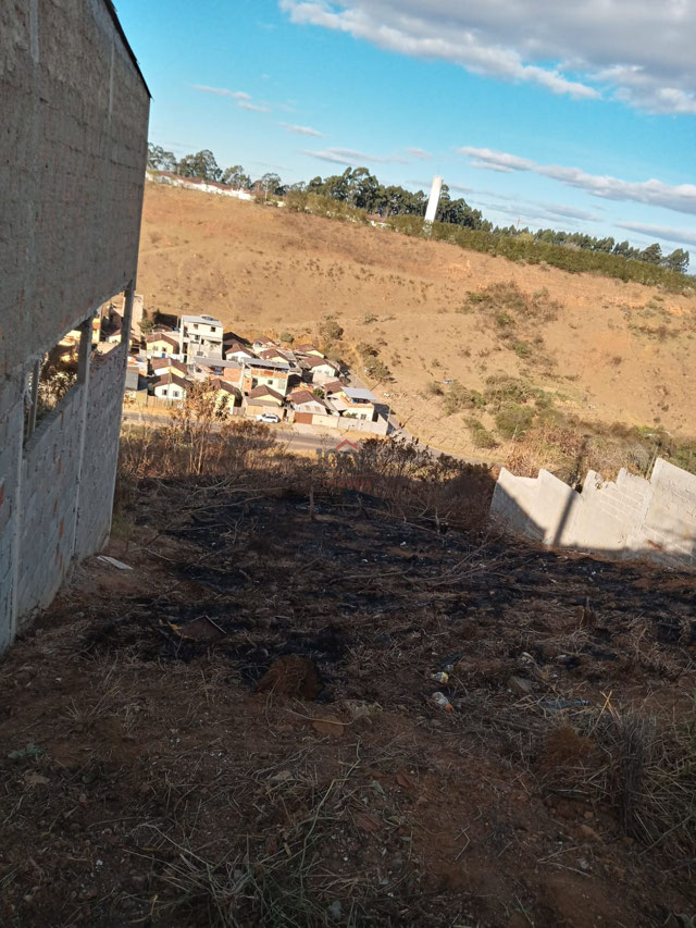 Lote / Terreno para venda no bairro Parque das Torres em Juiz de Fora, MG