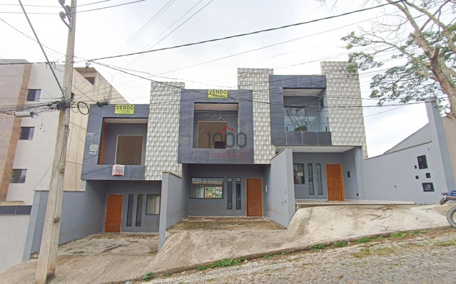 Casa com 3 quartos para venda no bairro Fontesville em Juiz de Fora, MG