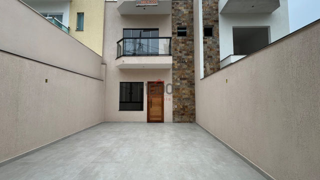 Casa com 3 quartos para venda no bairro Nova Era em Juiz de Fora, MG