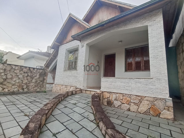 Casa com 3 quartos para venda no bairro São Mateus em Juiz de Fora, MG