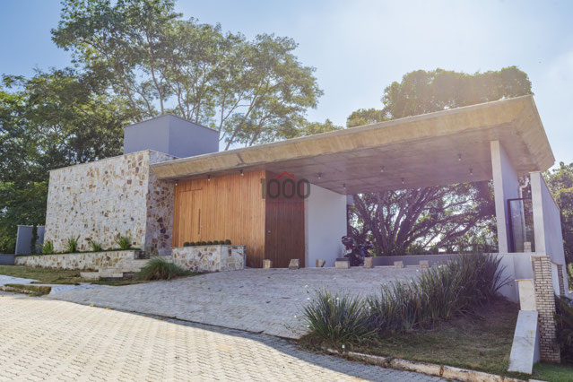 Casa com 4 quartos para venda ou locação no bairro Granville em Juiz de Fora, MG