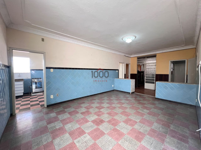 Casa com 5 quartos para venda no bairro Centro em Juiz de Fora, MG