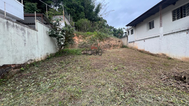 Lote / Terreno para venda no bairro Progresso em Juiz de Fora, MG