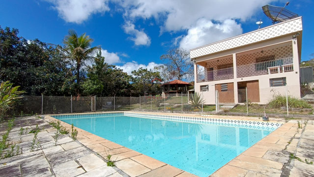 Chácara / Sítio / Granja com 2 quartos para venda no bairro Granjas Triunfo em Juiz de Fora, MG