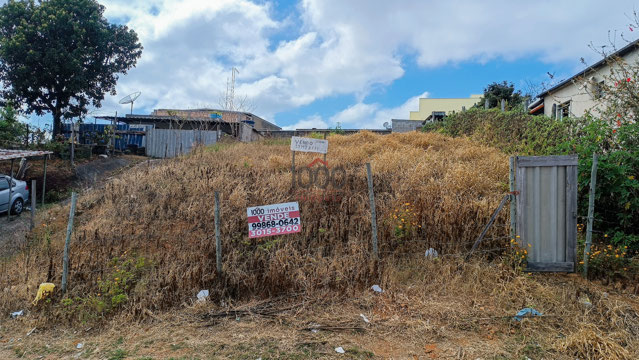 Lote / Terreno para venda no bairro Jardim dos Alfineiros em Juiz de Fora, MG