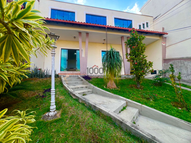 Casa com 4 quartos para venda no bairro Mundo Novo em Juiz de Fora, MG