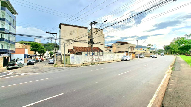 Lote / Terreno para venda no bairro Poço Rico em Juiz de Fora, MG