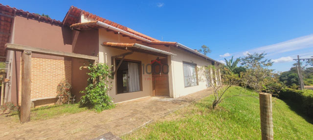 Chácara / Sítio / Granja com 4 quartos para venda no bairro Previdenciários em Juiz de Fora, MG
