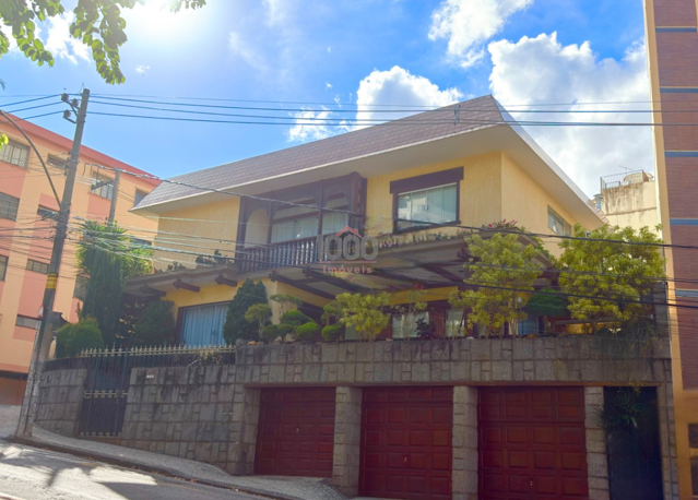 Casa com 5 quartos para venda no bairro Santa Helena em Juiz de Fora, MG