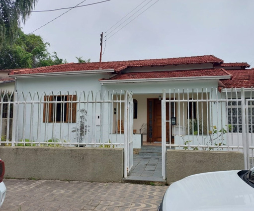 Casa com 4 quartos à venda, 185 m² por R$ 599.000,00- Santa Catarina - Juiz de Fora/MG