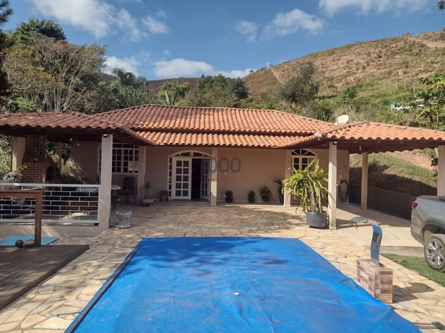 Chácara / Sítio / Granja com 3 quartos para venda no bairro Reprêsa em Juiz de Fora, MG