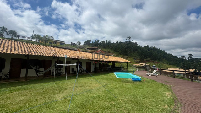 Chácara / Sítio / Granja com 4 quartos para venda no bairro Grama em Juiz de Fora, MG
