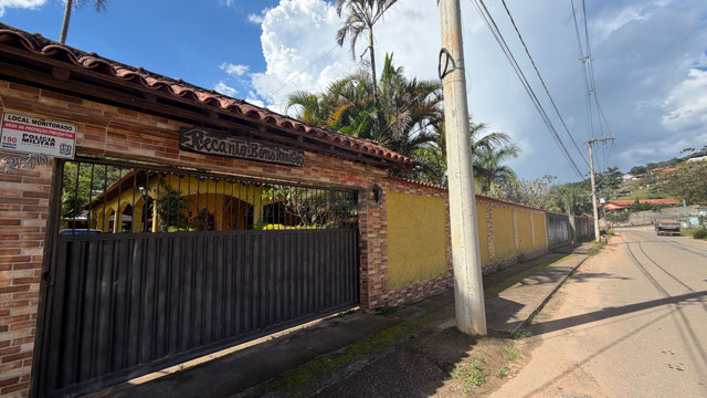 Chácara / Sítio / Granja com 4 quartos para venda no bairro Recanto dos Lagos em Juiz de Fora, MG