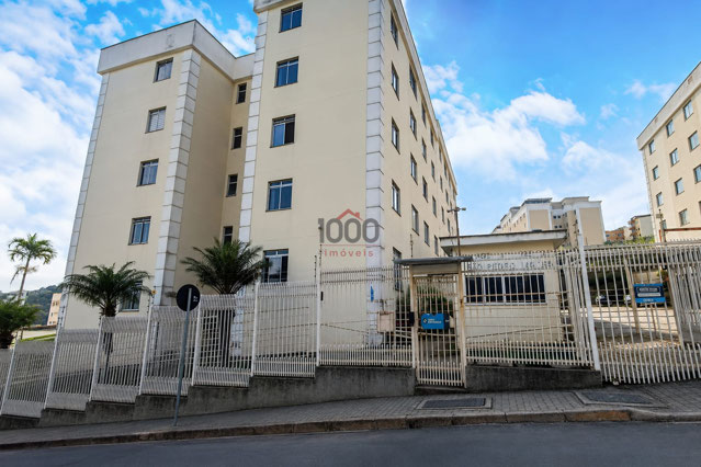 Apartamento com 2 quartos para venda no bairro São Pedro em Juiz de Fora, MG