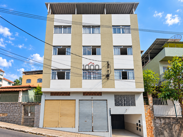 Apartamento com 3 quartos para venda no bairro Santa Luzia em Juiz de Fora, MG