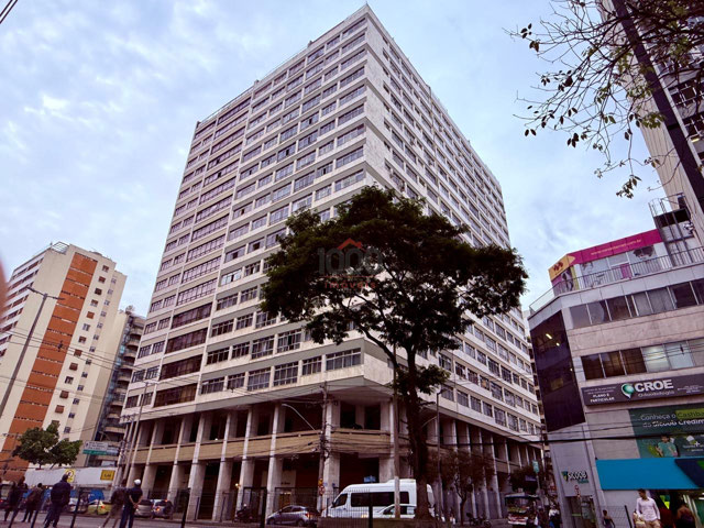 Apartamento com 3 quartos para venda no bairro Centro em Juiz de Fora, MG