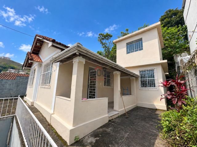 Casa com 4 quartos para venda no bairro São Mateus em Juiz de Fora, MG