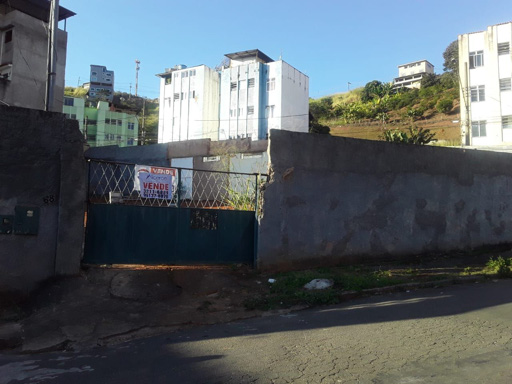 Excelente terreno de esquina