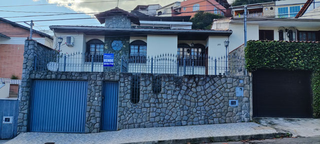 Casa à venda a poucos minutos do centro de Juiz de Fora!