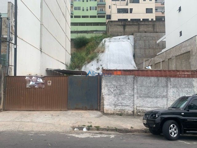 Excelente terreno para investir ou construir com 420m²