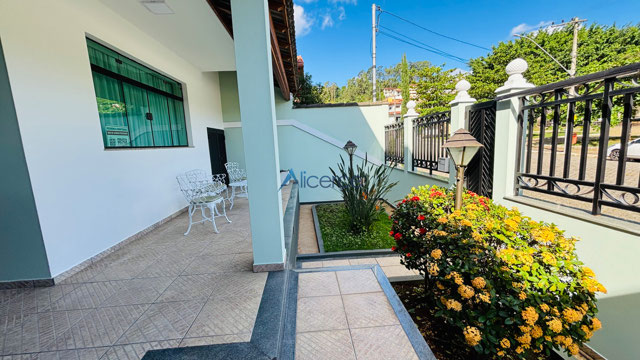 frente da casa