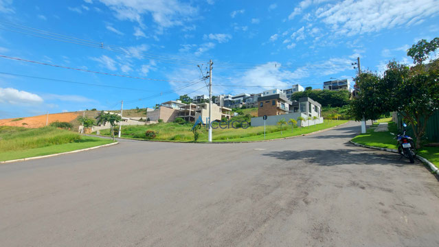 Rua interna do condomínio
