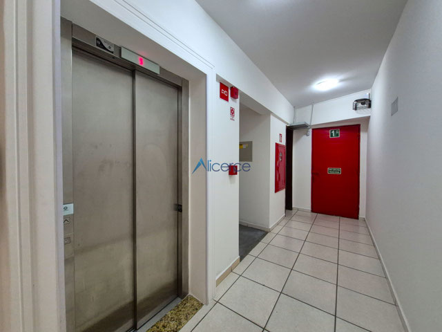 HALL + ELEVADOR