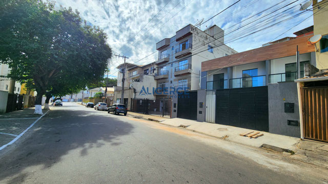 Fachada e rua