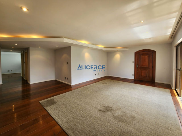 Outro ângulo da sala