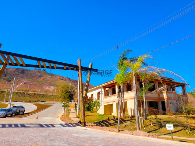 ENTRADA DO CONDOMÍNIO + CASA SEDE