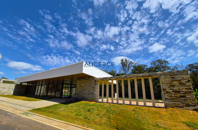 ÁREA DE LAZER DO CONDOMÍNIO