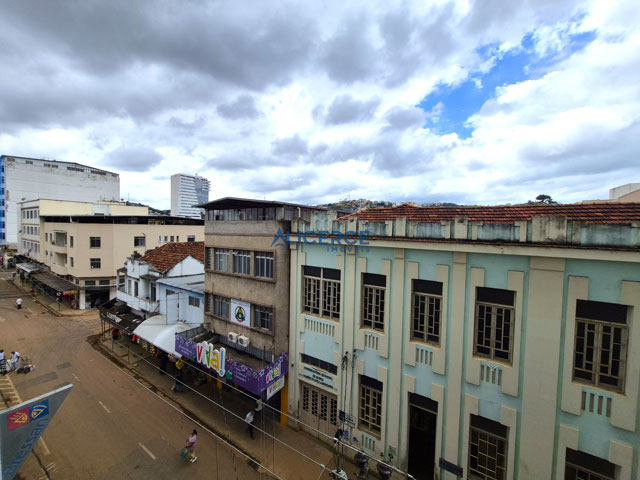 VISTA DA SALA E DOS QUARTOS