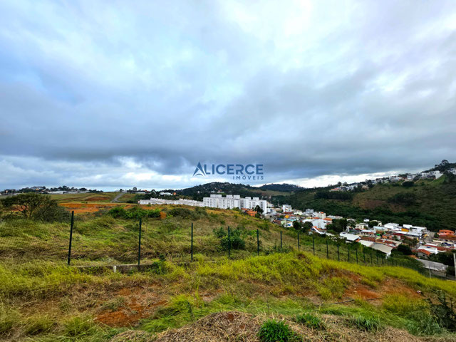 Vista lateral do lote