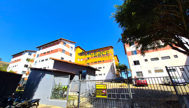 Apartamento à venda com 02 quartos no Retiro.