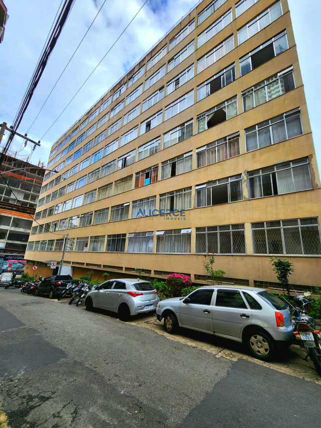 Apartamento à venda com 2 quartos na Santo Antônio!