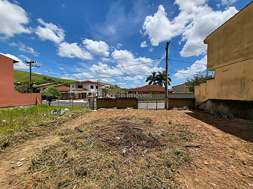 Excelente oportunidadelote lote com 328 metros quadrados no Condomínio Bosque dos Pinheiros em Juiz de Fora