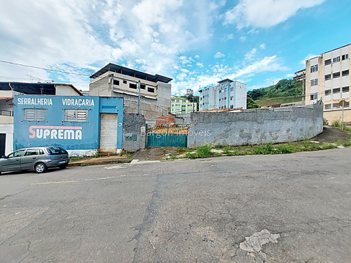 Terreno com 645 metros quadrados a venda no Bairro Bandeirantes em Juiz de Fora
