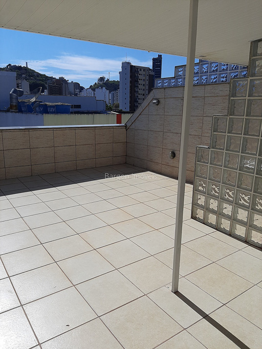 Excelente cobertura de 02 quartos a venda no Bairro Alto dos Passos em Juiz de Fora