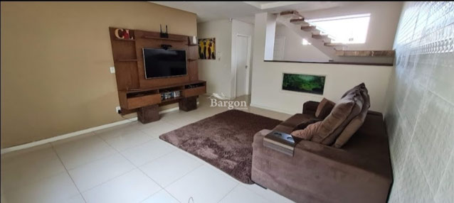 Casa duplex 2 suítes a venda no Bairro Fontesville II em Juiz de Fora