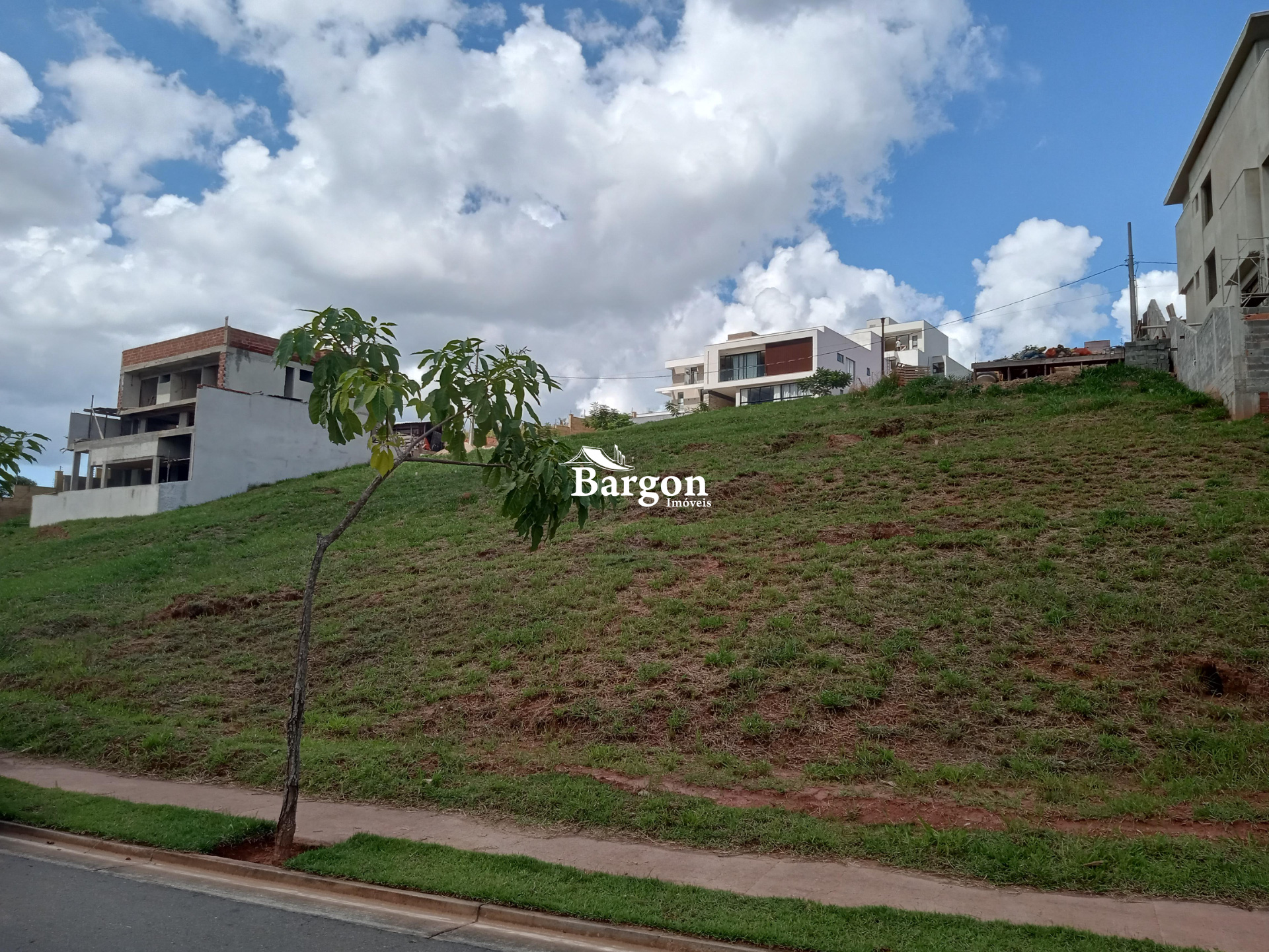 Terreno Residencial à venda em Salvaterra, Juiz de Fora - MG