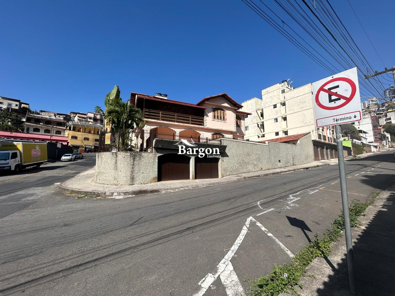 Casa à venda em Santa Cecília, Juiz de Fora - MG - Foto 1