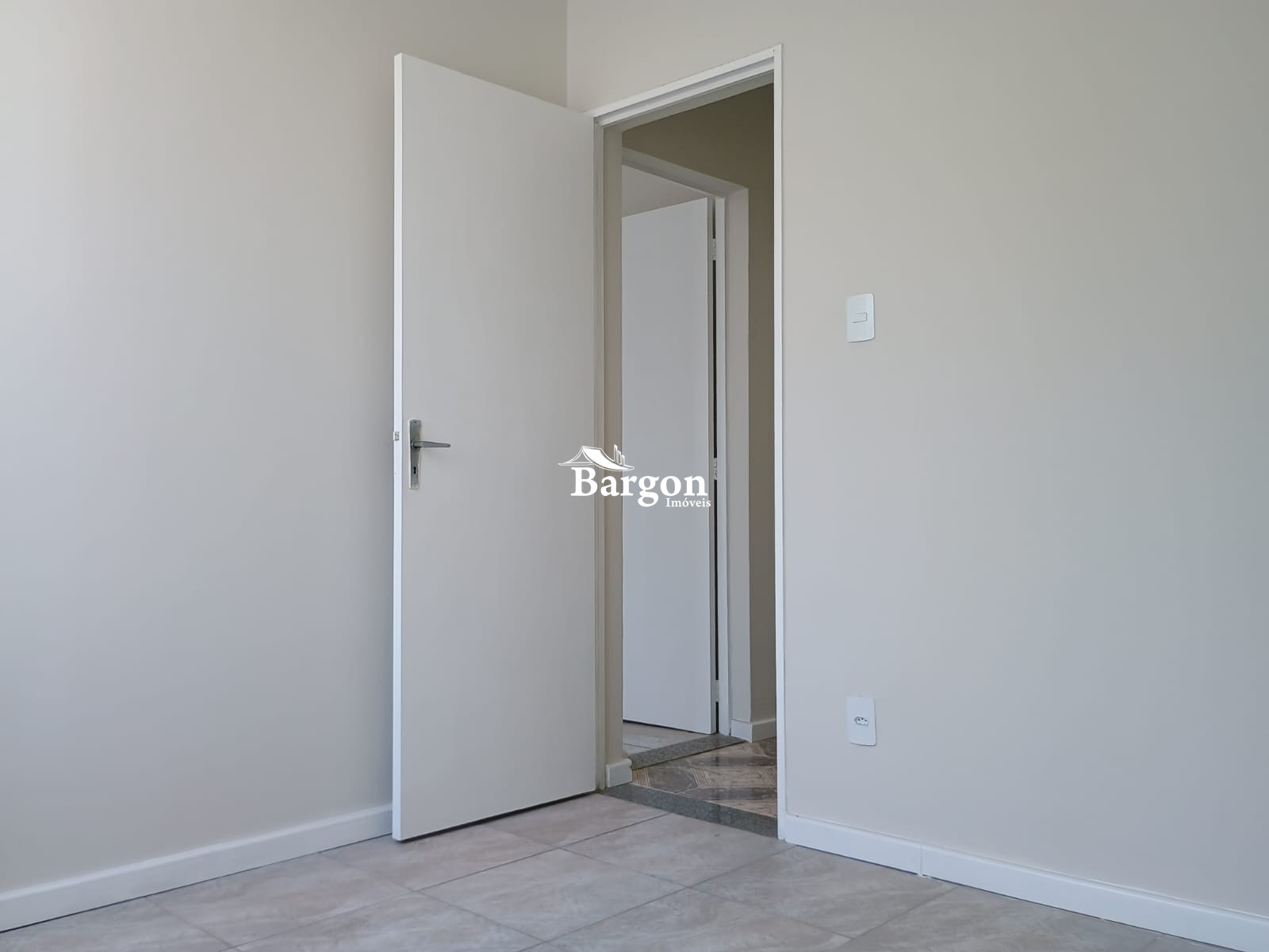 Apartamento para Alugar em Paineiras, Juiz de Fora - MG - Foto 18