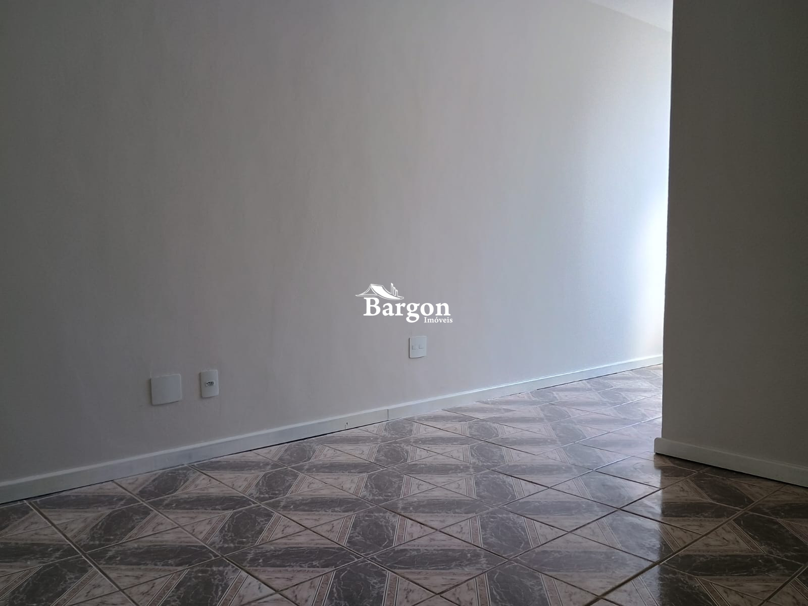 Apartamento para Alugar em Paineiras, Juiz de Fora - MG - Foto 4