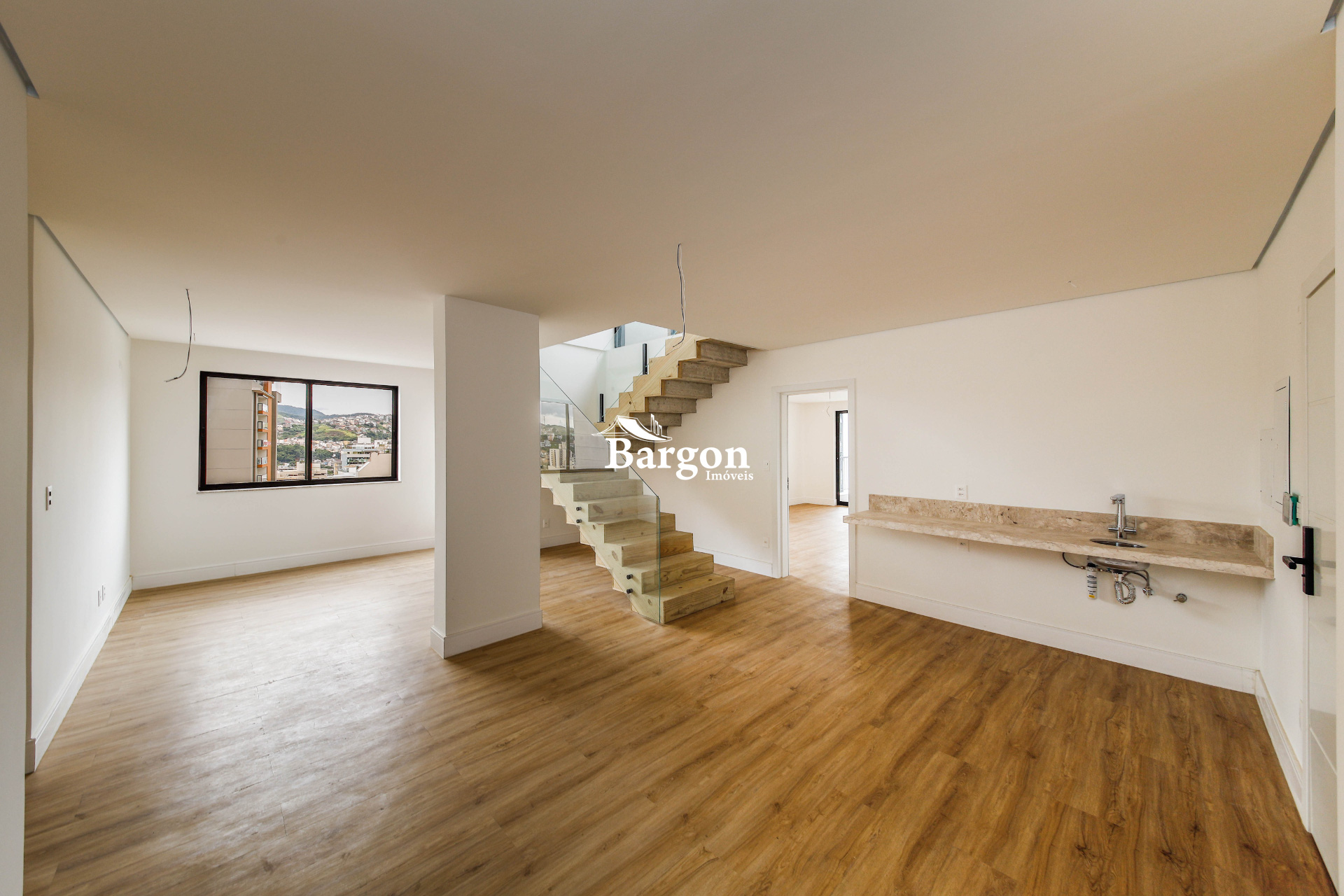 Cobertura à venda em Santa Helena, Juiz de Fora - MG