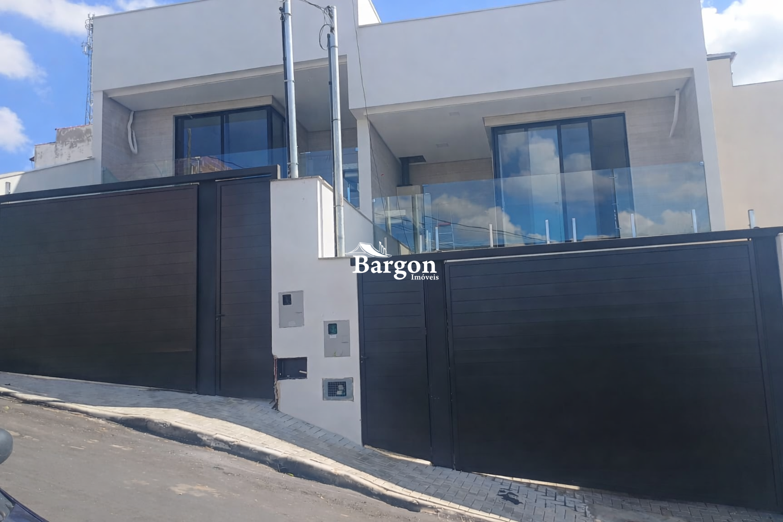 Casa à venda em São Pedro, Juiz de Fora - MG