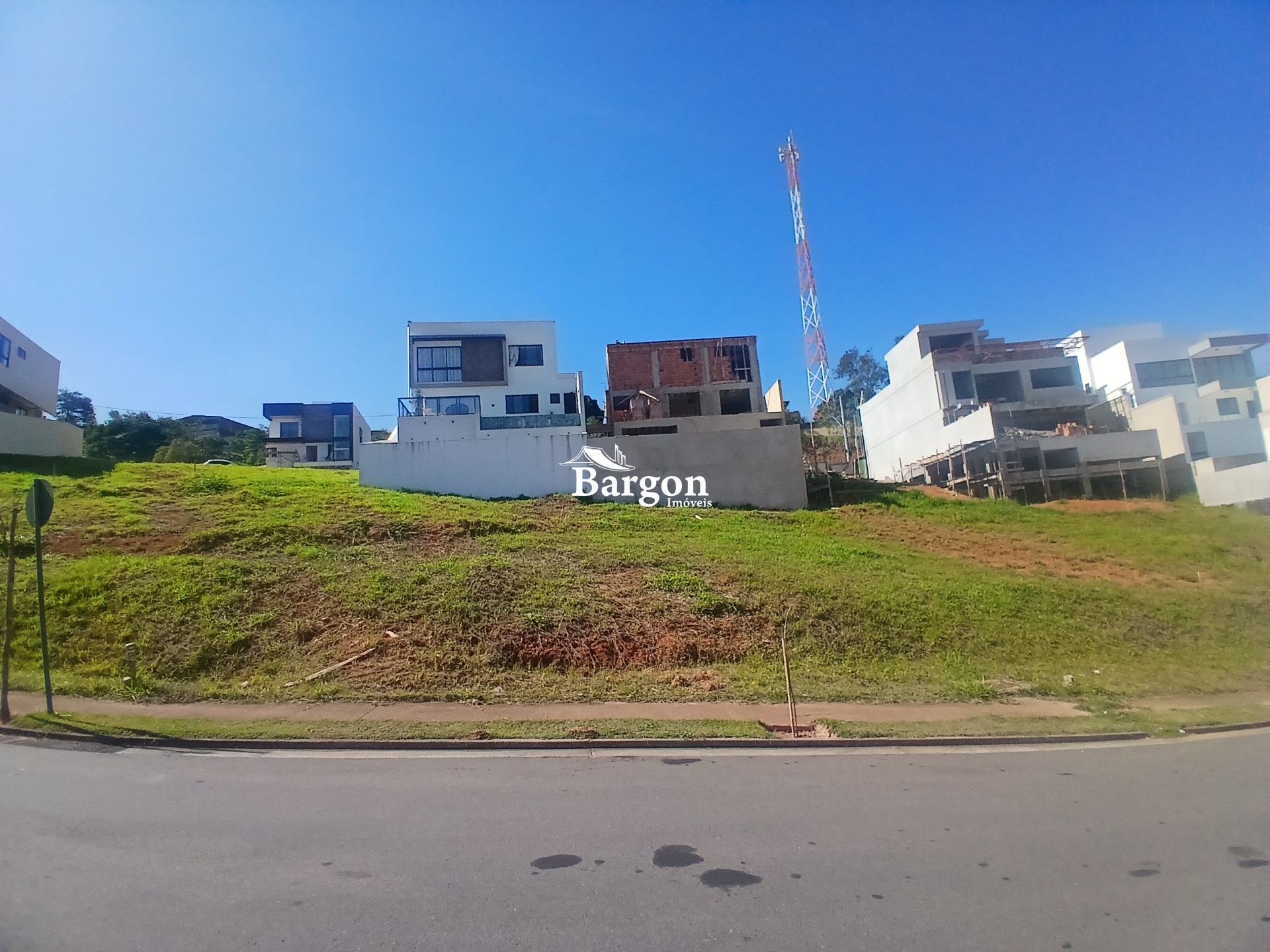 Terreno Residencial à venda em Salvaterra, Juiz de Fora - MG