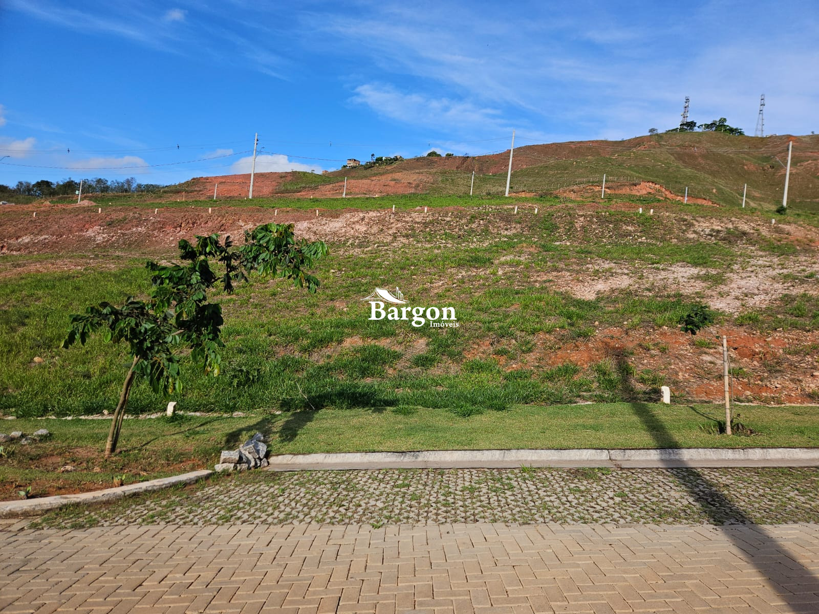 Terreno Residencial à venda em Estrela do Parque, Juiz de Fora - MG - Foto 1