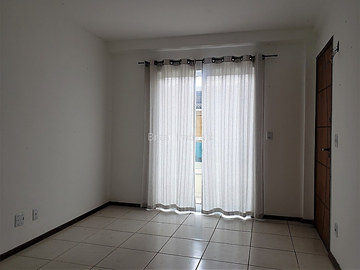 Sala com varanda 