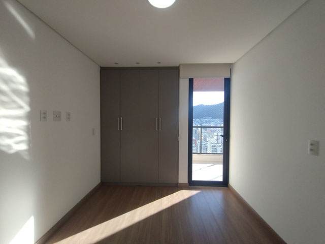 1º andar - Quarto 01 com varanda