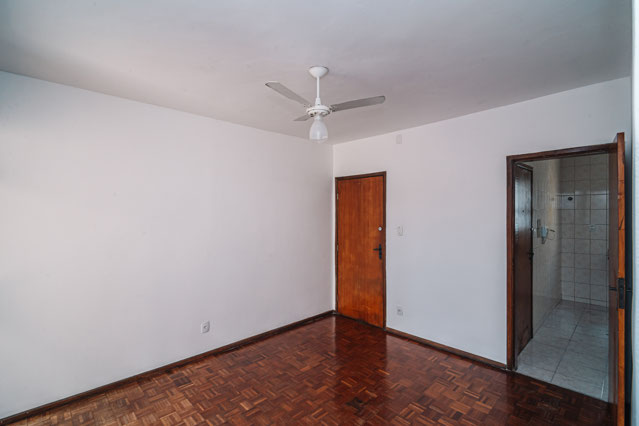 Sala por outro ângulo